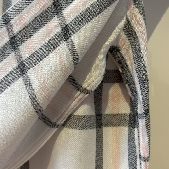 *SOLD* - VGUC - Rails Hunter Shirt - Medium - Picture 13 of 14